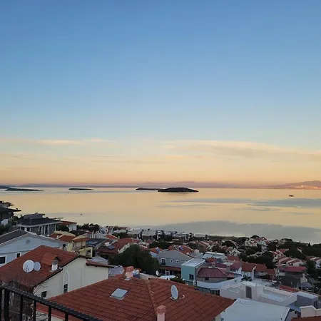 Terrace Bed & Breakfast *